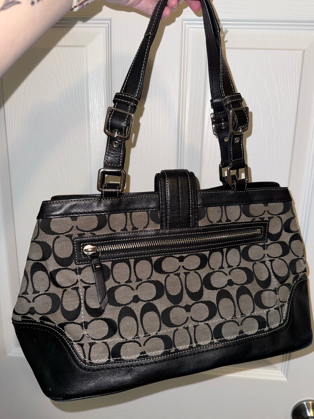 Coach Hampton Signature Jacquard Tote Bag - Picture 2 of 9